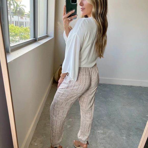 Briny - Erica Tie Top- BLACK - L - Picture 3 of 3